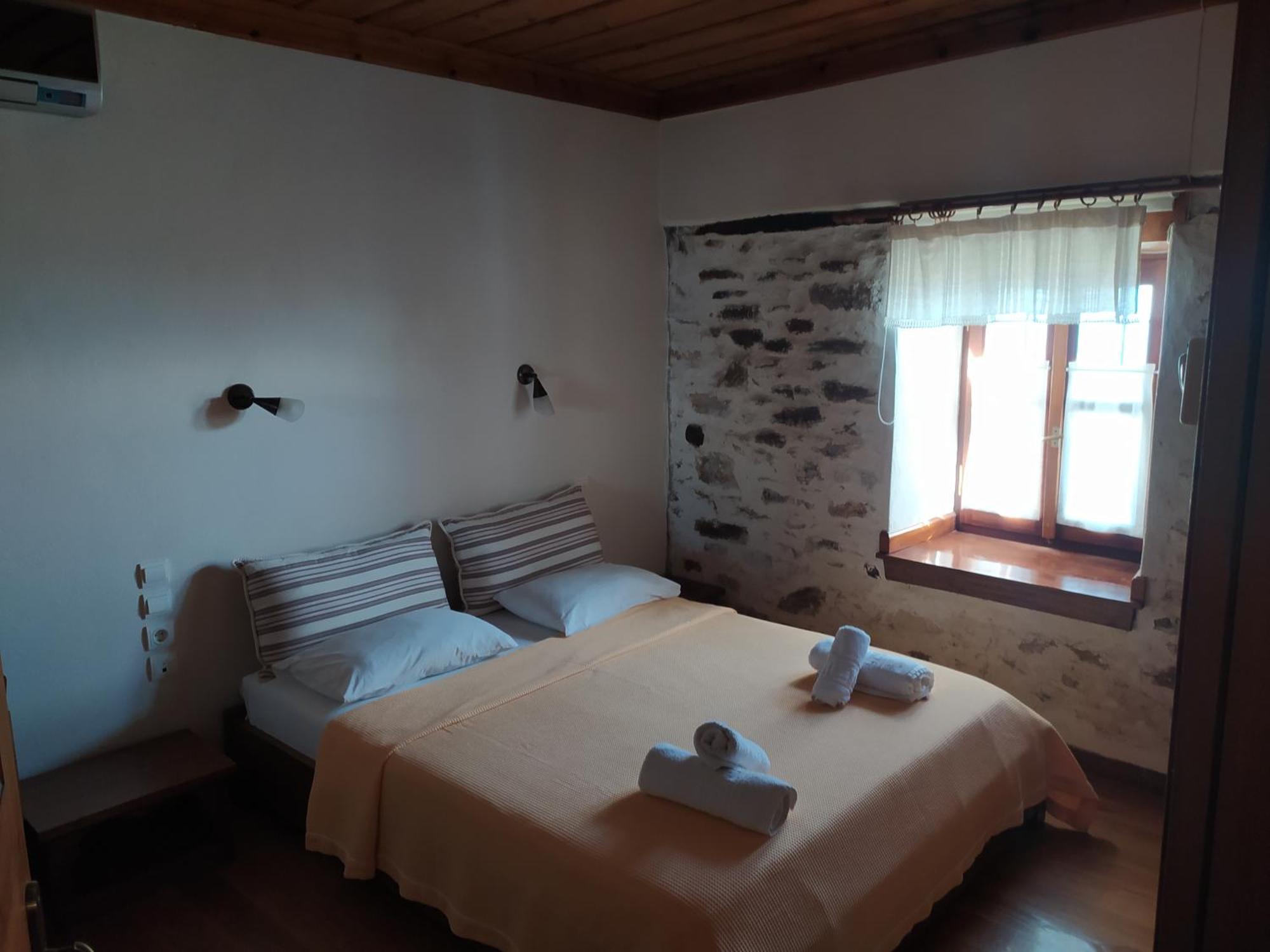Archontiko Iatridis Hotel Mouresi Bagian luar foto