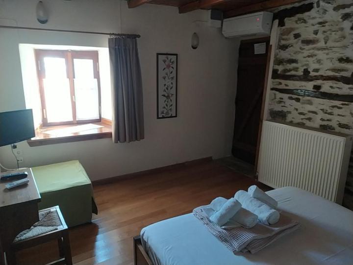 Archontiko Iatridis Hotel Mouresi Bagian luar foto