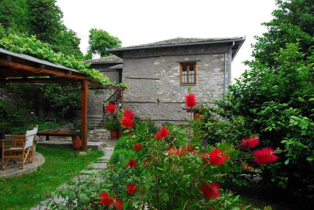 Archontiko Iatridis Hotel Mouresi Bagian luar foto