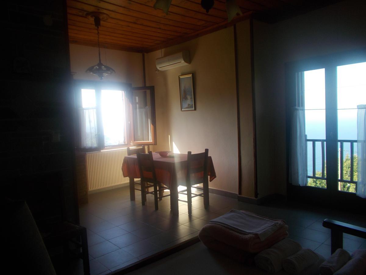 Archontiko Iatridis Hotel Mouresi Bagian luar foto