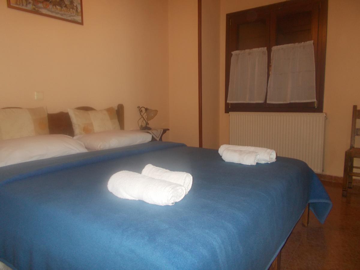 Archontiko Iatridis Hotel Mouresi Bagian luar foto