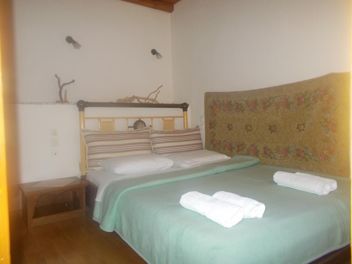 Archontiko Iatridis Hotel Mouresi Bagian luar foto