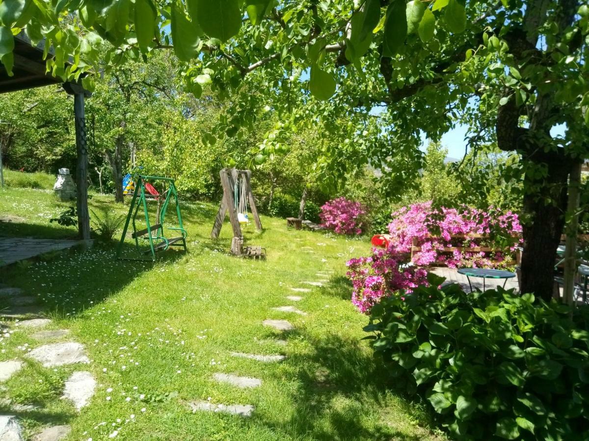 Archontiko Iatridis Hotel Mouresi Bagian luar foto